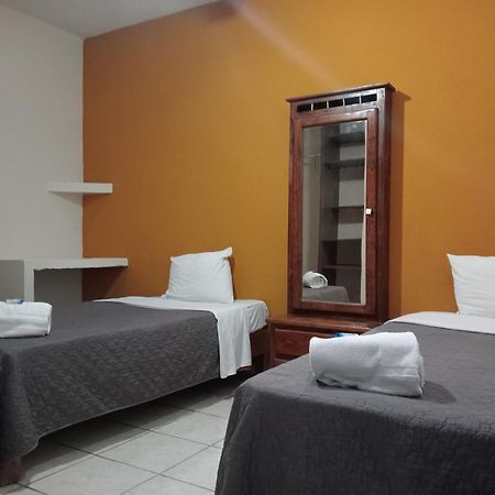 Residencia San Pablo Hostel เกเรตาโร ภายนอก รูปภาพ