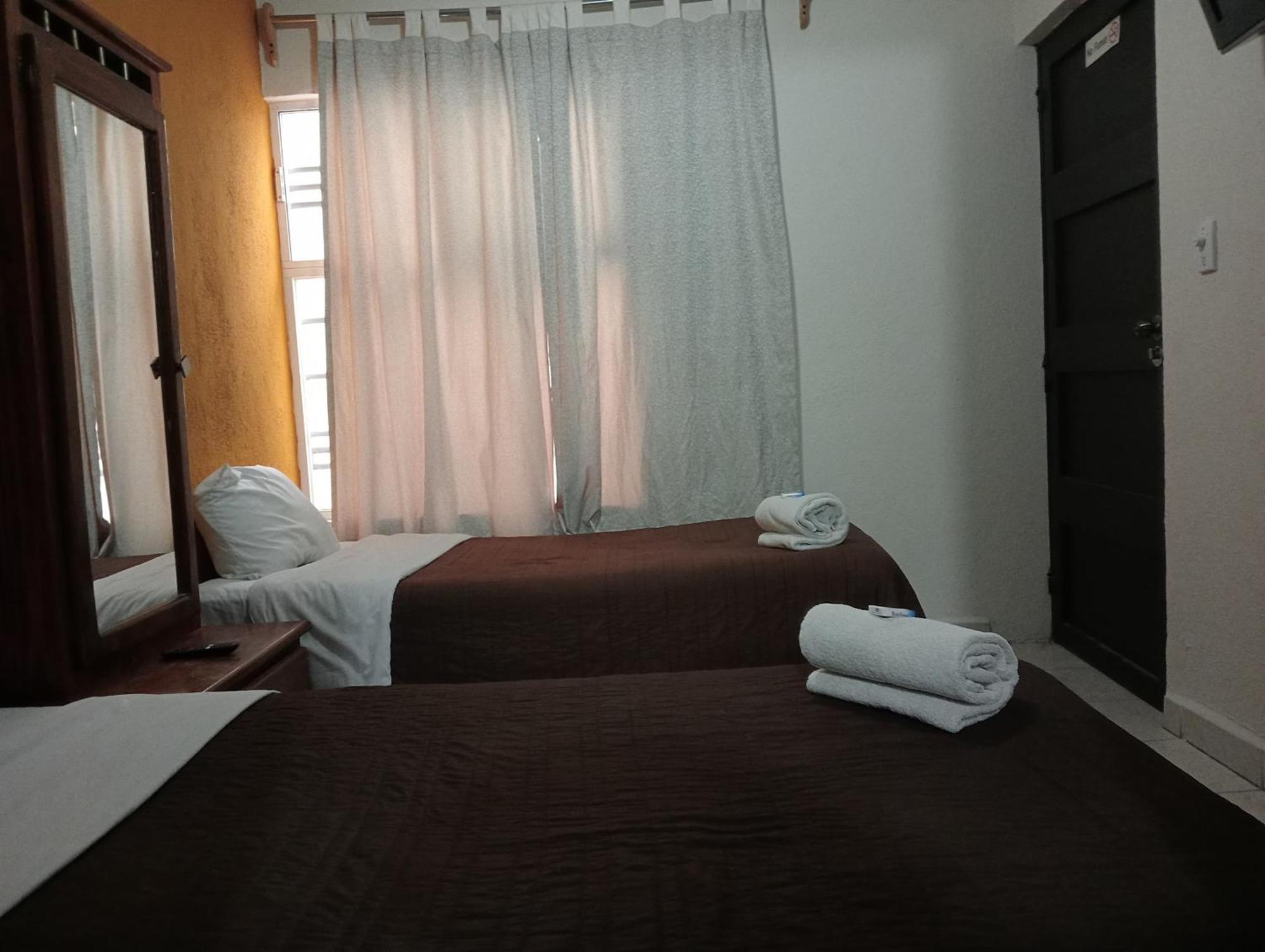 Residencia San Pablo Hostel เกเรตาโร ภายนอก รูปภาพ